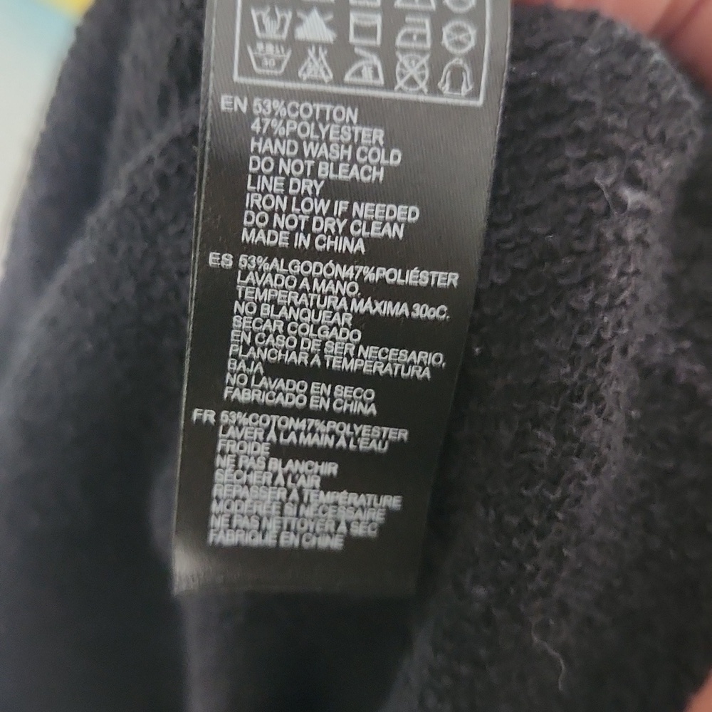 NWT Forever 21 Sequence Sweater - Picture 6 of 6